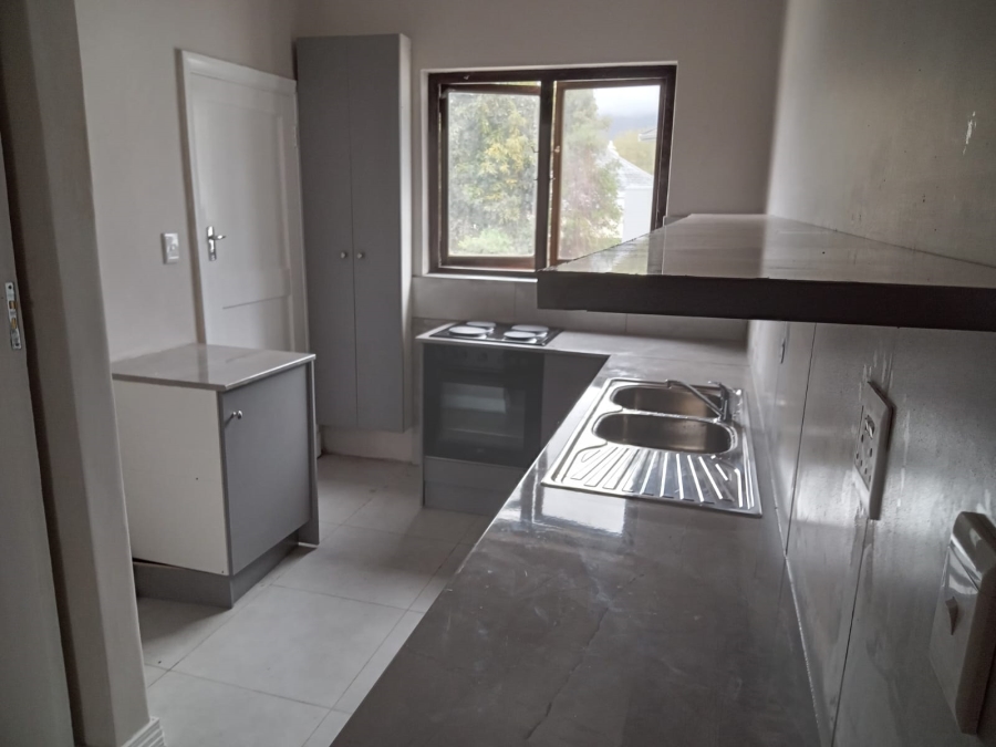 To Let 2 Bedroom Property for Rent in Kenilworth Western Cape